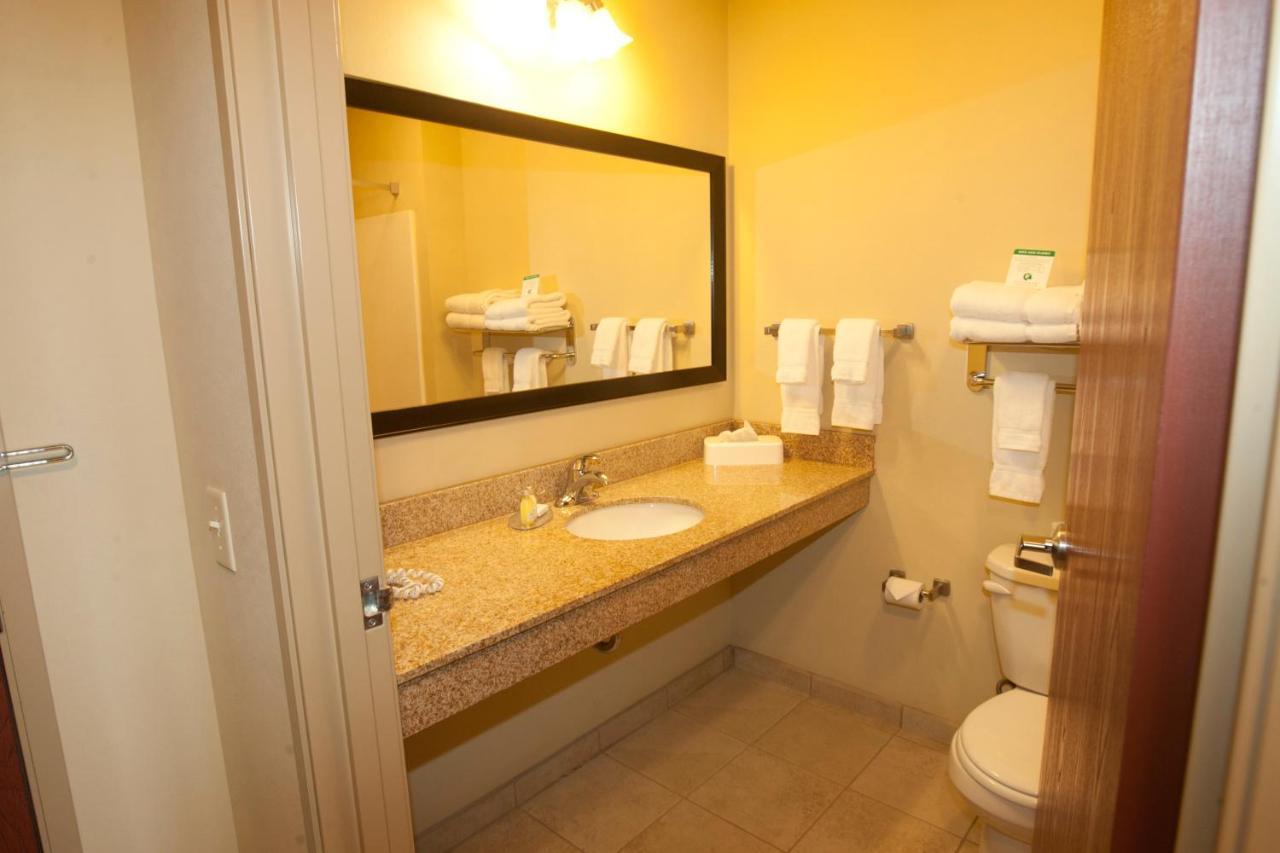 Cobblestone Inn & Suites - Carrington Exteriér fotografie