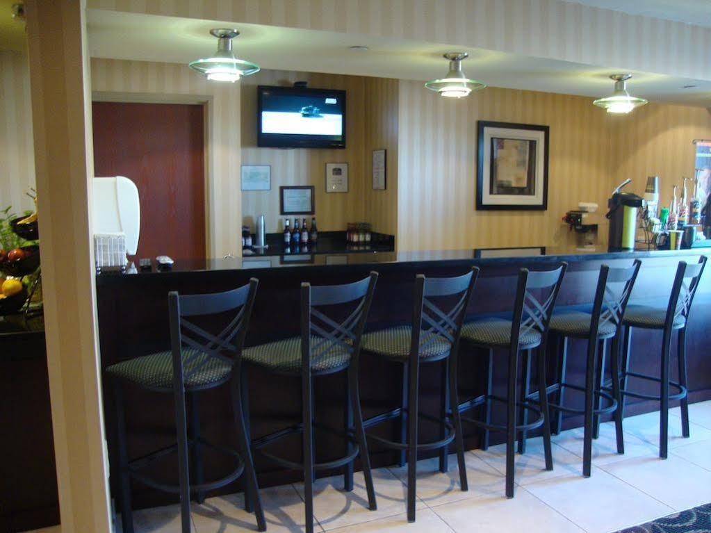 Cobblestone Inn & Suites - Carrington Exteriér fotografie